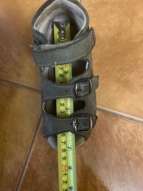 Ortopedické sandalky, 28