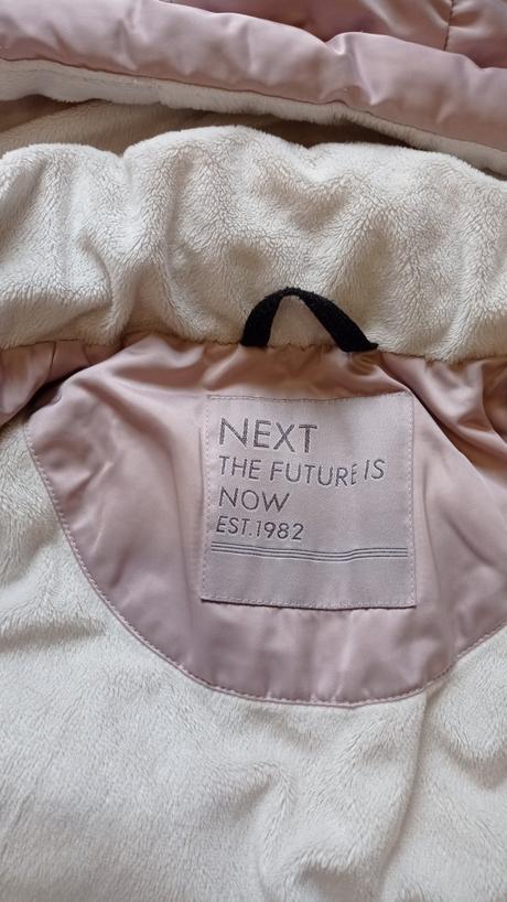 Teplá bunda next 134, super stav, next,134