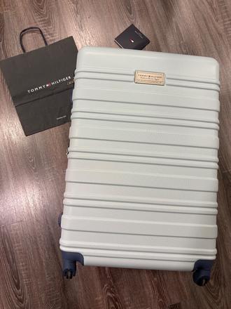 Tommy hilfiger nový velky cestovný kufor, tommy hilfiger