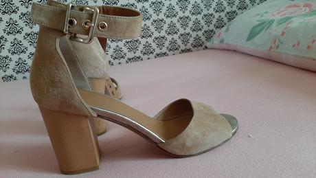 Kožené sandálky, 39