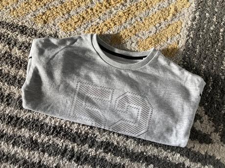 Mikinka s číslom, c&a,140