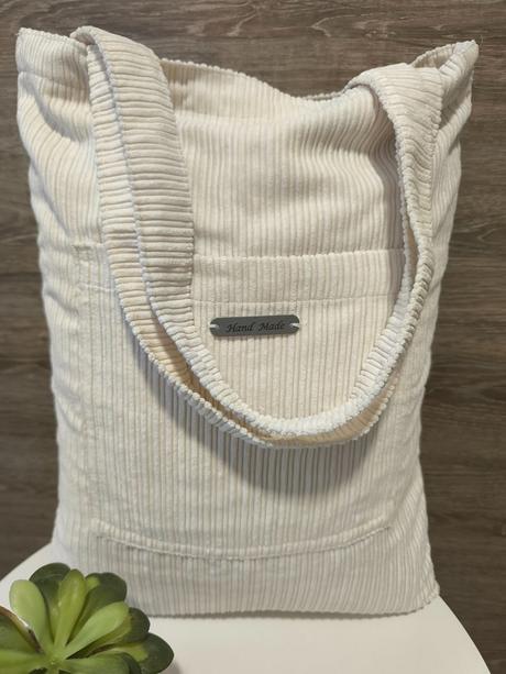 Menčestrová smotanová taška, 