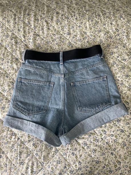 Kraťasy s vysokým sedom, xs