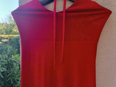 Spoločenské šaty, m