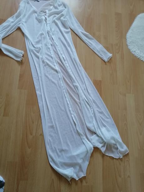 Župan alebo plážové saty, l