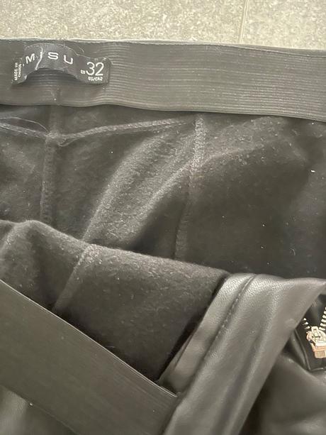 Koženkové nohavice, amisu,32