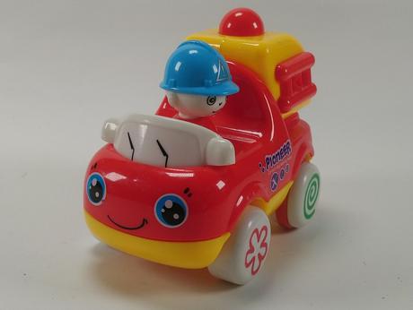 Červené mini auto na zotrvačník pionier, 10 cm,