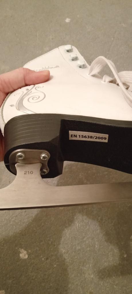 Korčule - top stav, crowned,31