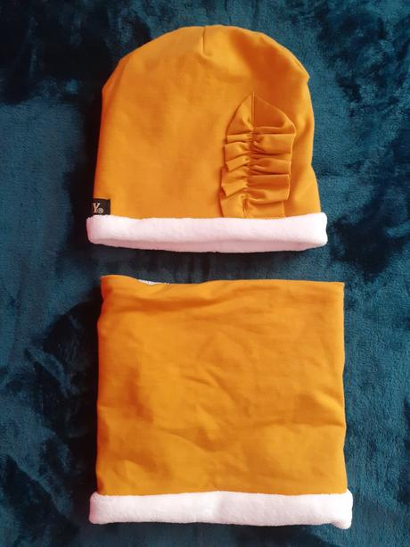 Čiapka a nákrčník, 116