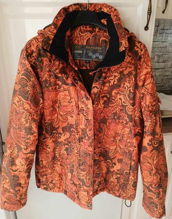 Kvalitná lyžiarska bunda s kapucňou zn.exxtasy, 36