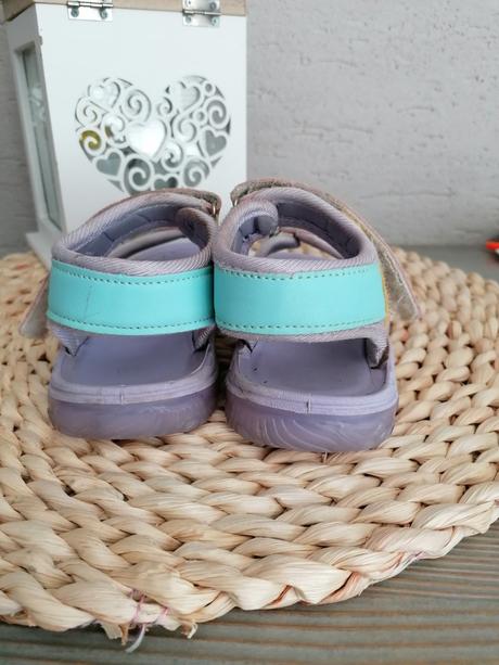 Sandalky 27-28    2 ks, 28