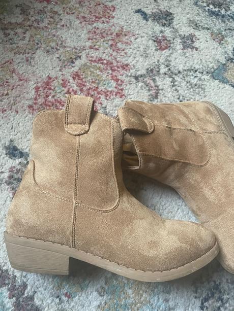 Prechodné čižmicky, reserved,37