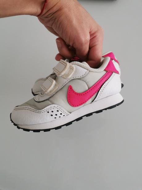 Nike tenisky, nike,22