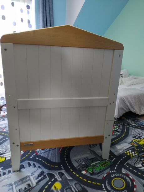 Mamas and papas postieľka, šírka (cm): 70,dĺžka (cm): 140