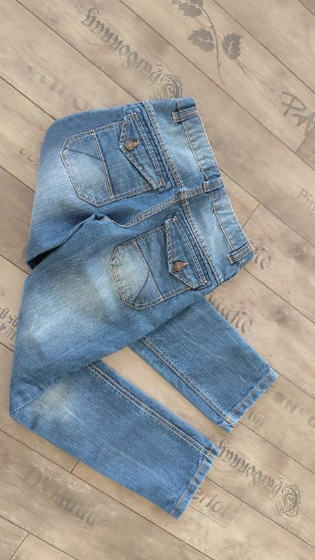 Rifle 146, charles vögele,146