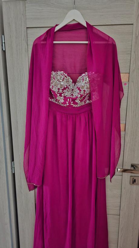 Spoločenské šaty, 40