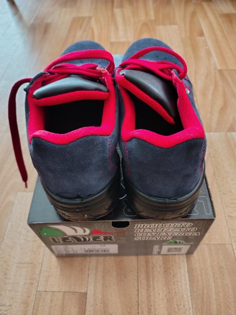 Bezpečnostné topánky vel. 41,unisex,nové,v záruke, 41