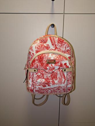 Krasny mestsky ruksak, 