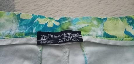 Rinascimento šortky, s