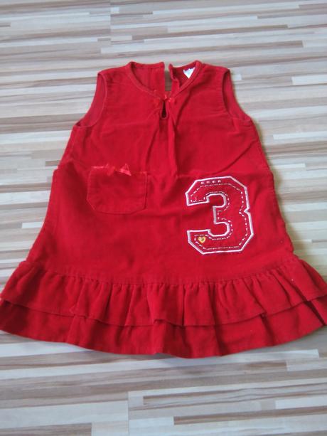 Menčestrove šaty, 98