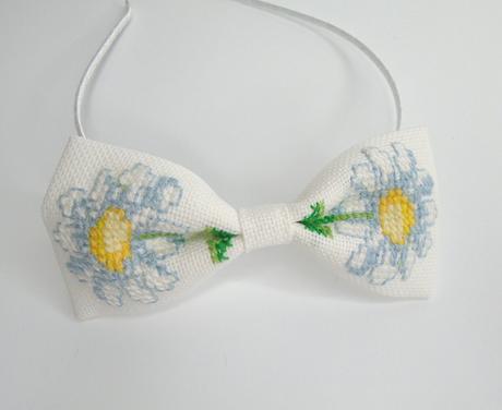 Vyšívaná kvetinová alebo folk čelenka,