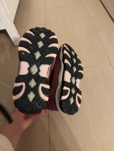 Snehule, 35