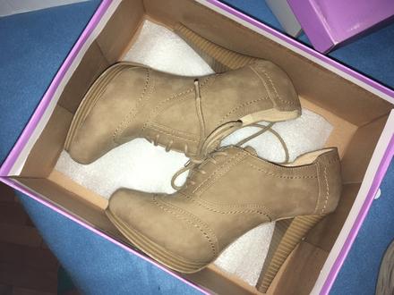 Béžové poltopánky, graceland,38