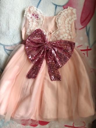 Krásne šaty s mašľou, 98