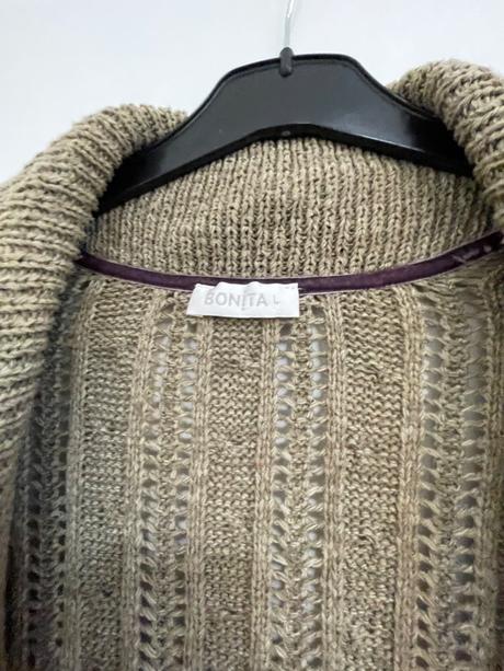 Úžasná vesta bonita, 46