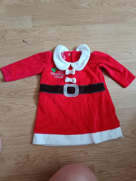 Vianočné šaty, 62