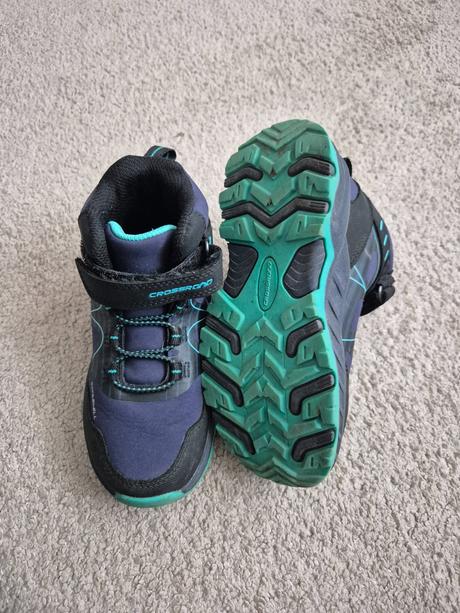 Prechodne nepremokave topanky top stav, 29