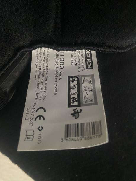 Lyžiarska prilba, m