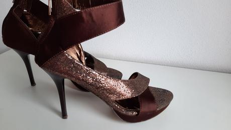 Sandále na opätku, 39