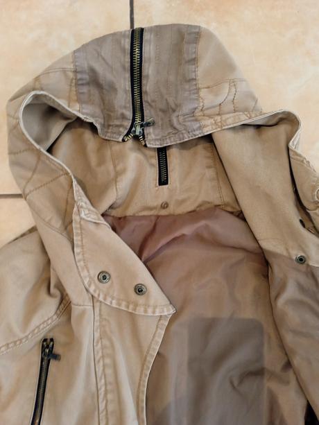 Prechodná bunda, 170