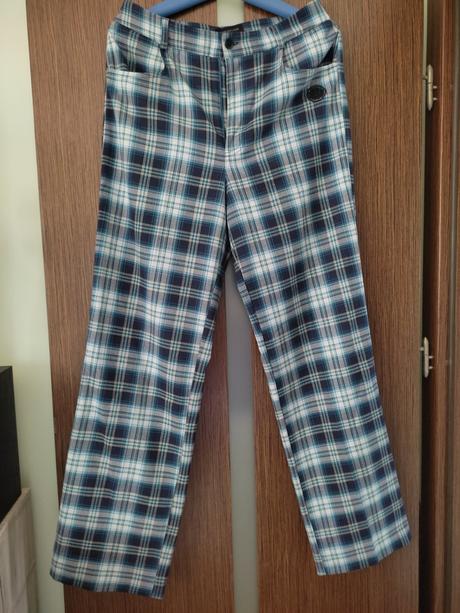 Elegantne modre karovane nohavice urban outfitters, m