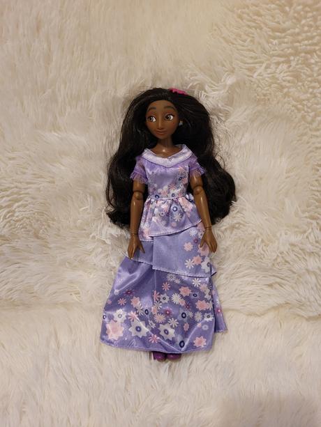 Disney isabela madrigal encanto carovny svet, 