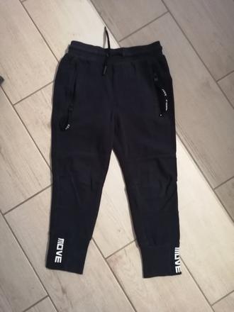 Nohavice, reserved,122