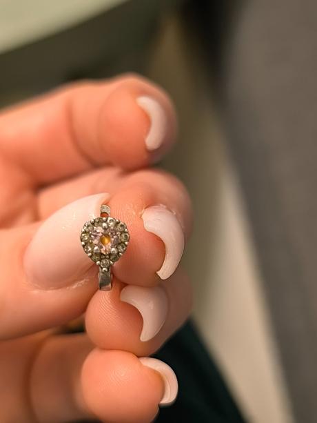 Dievčenské náušničky, 