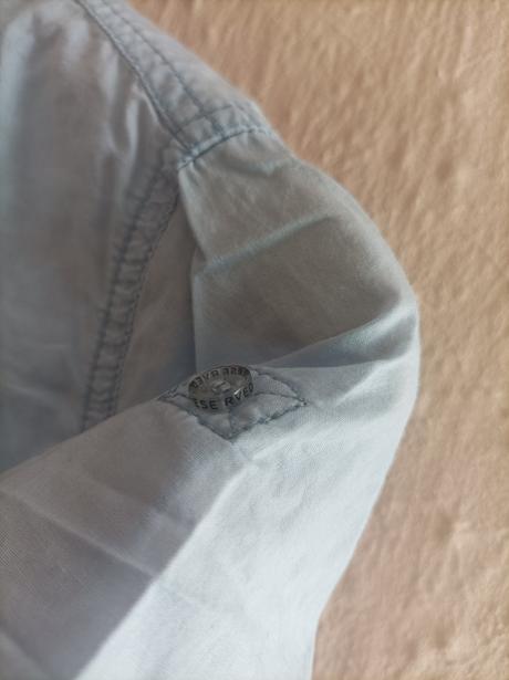 Bledomodrá košeľa, reserved,42