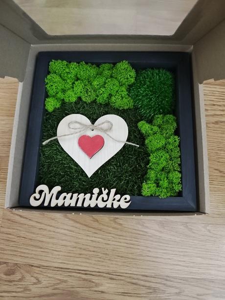 Machový obraz ako jedinečný darček pre mamičku, 