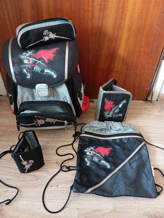 Školská taška/batoh s doplnkami,