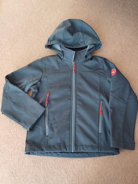 Softshellova vetrovka, 128