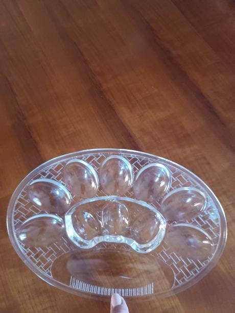 Sklenená tácka va vajíčka., 