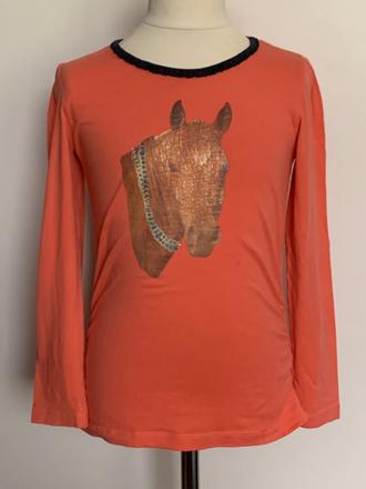 Tričko s motívom koňa, 122