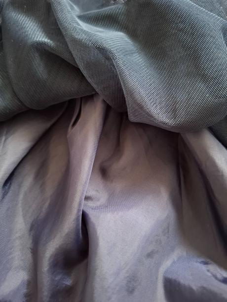 Tylová sukňa nádherná top stav, 98