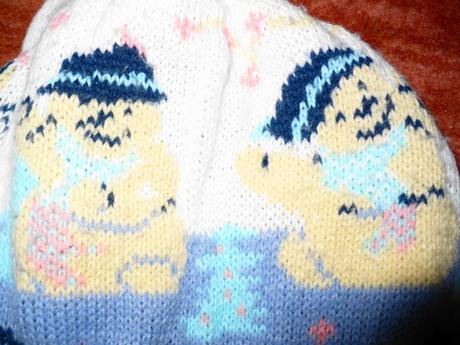 Zimná vlnená čiapka s brmbolčekmi, 92