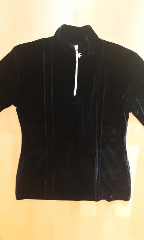 Cierny sametovy svetrik,kvalitny,ako novy,pc 49,90, s