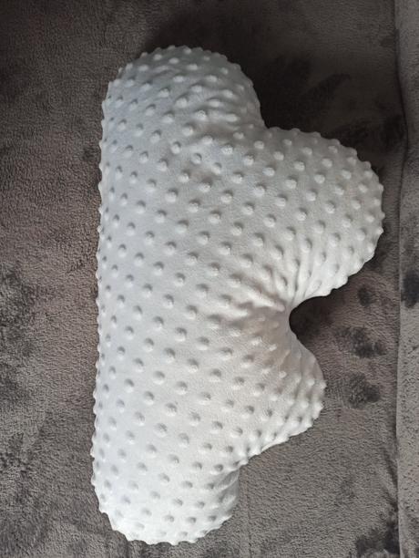 Vankúšik, húsenica, hrkálka, 