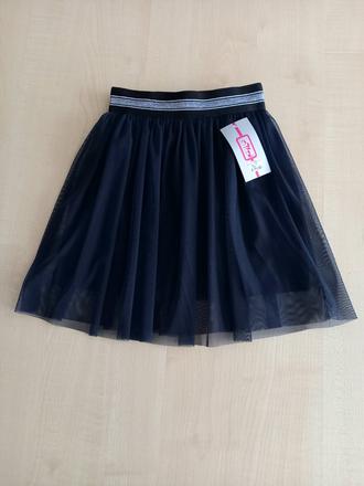 Dievčenská sukňa, 104