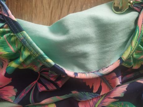 Dievčenské plavky v 146/152, 152